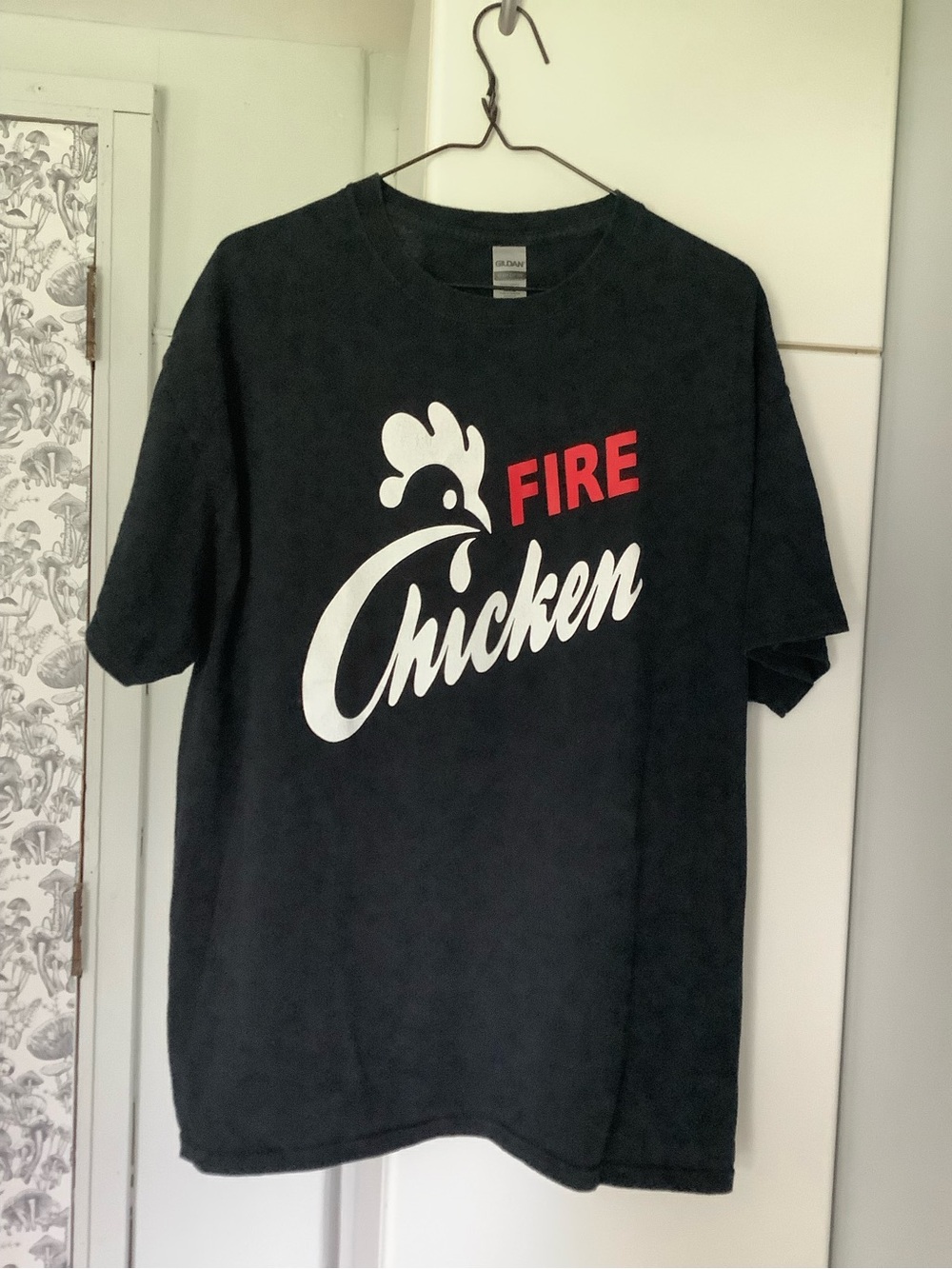 Men’s' Fire Chicken' Graphic Tee